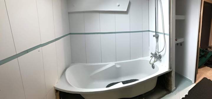 Nouvelle baignoire Montcel