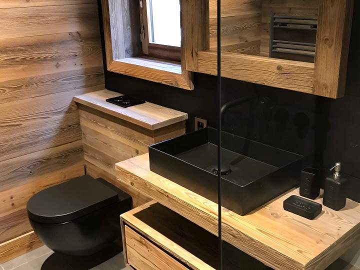 Salle de bains fonctionnelle Montcel